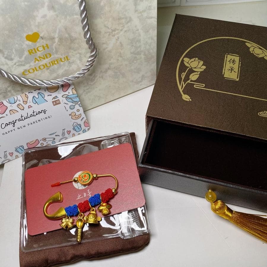 買家實拍:別針與禮盒、祝福卡